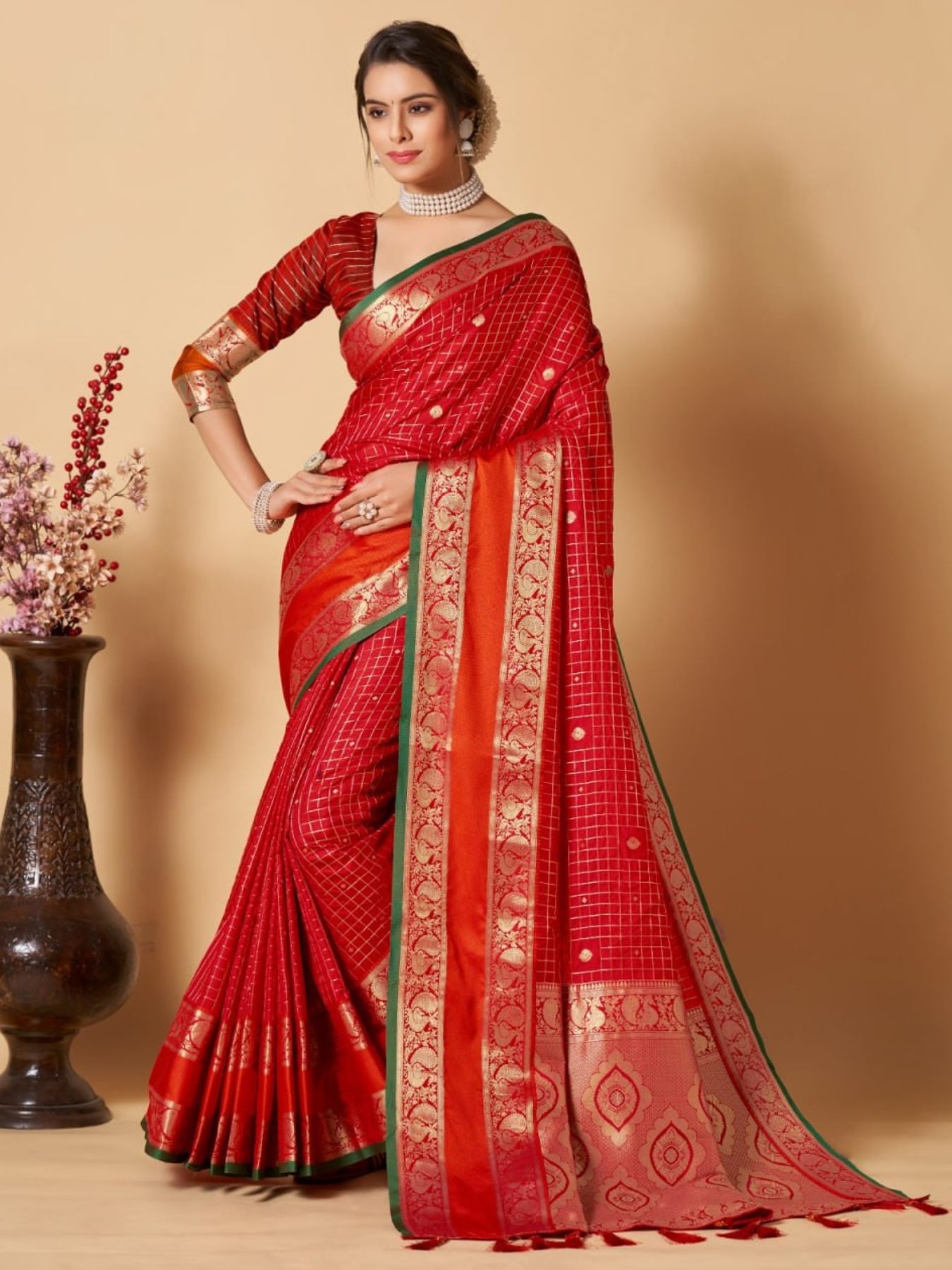 Premium Kanjivaram Silk Saree With Zari Weaving (Red)